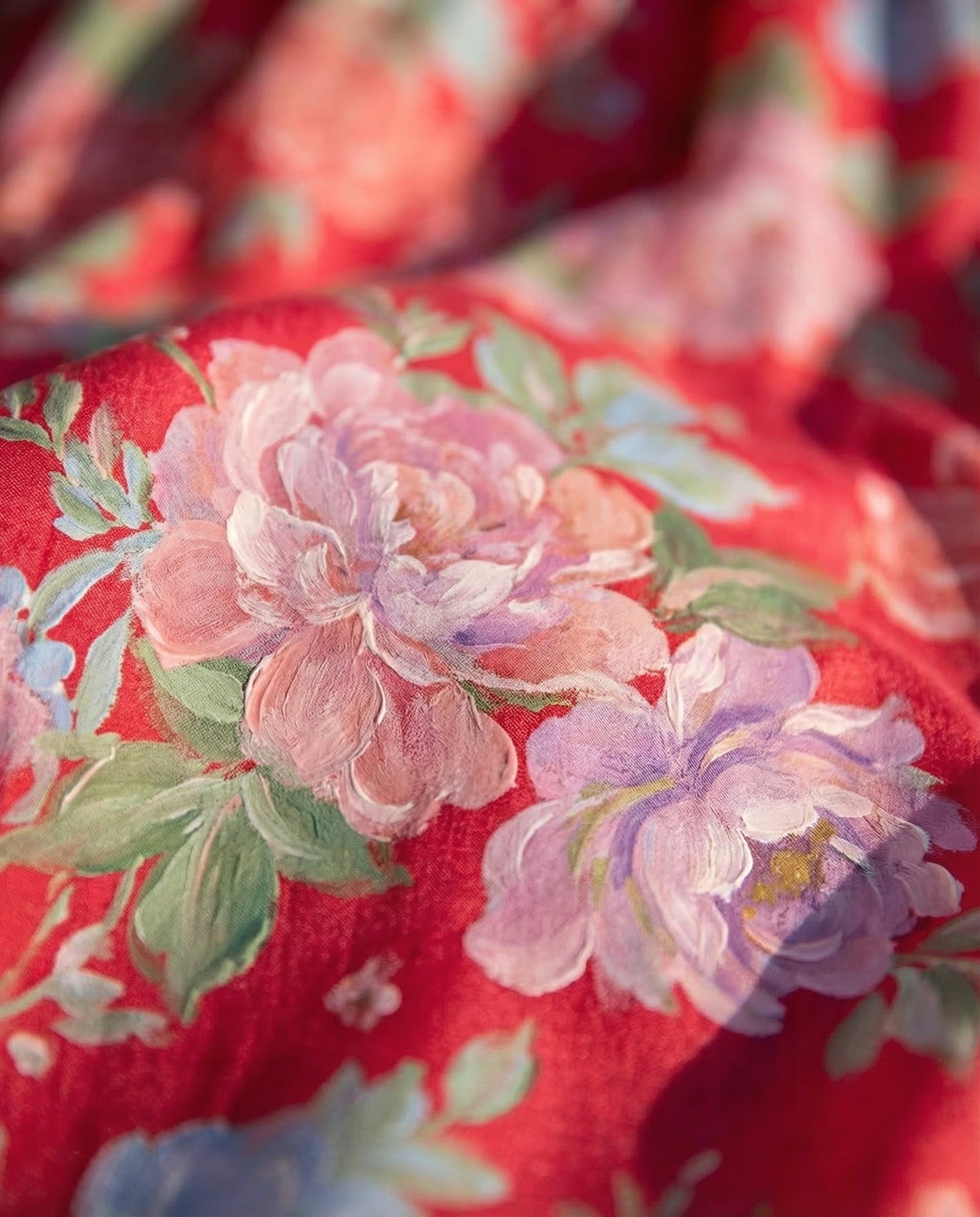 Ursula | Elegantes Kleid mit Blumenmuster und V-Ausschnitt