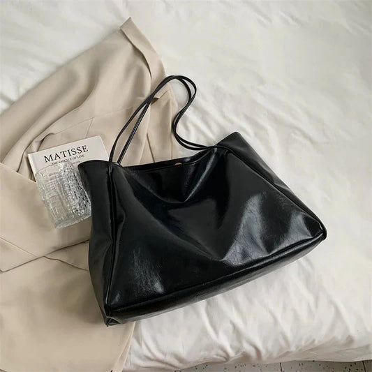Jenn Schultertasche – Schick und praktisch für den Alltag
