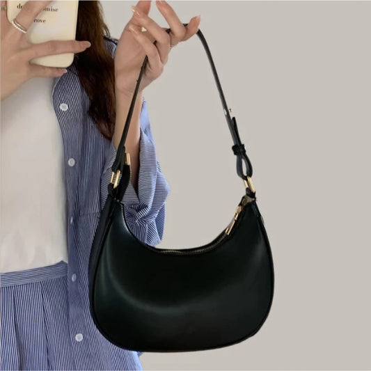 Clara Schultertasche – Elegant, Alltagsbegleiter
