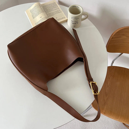 Kim Schultertasche – Elegantes Alltagsaccessoire