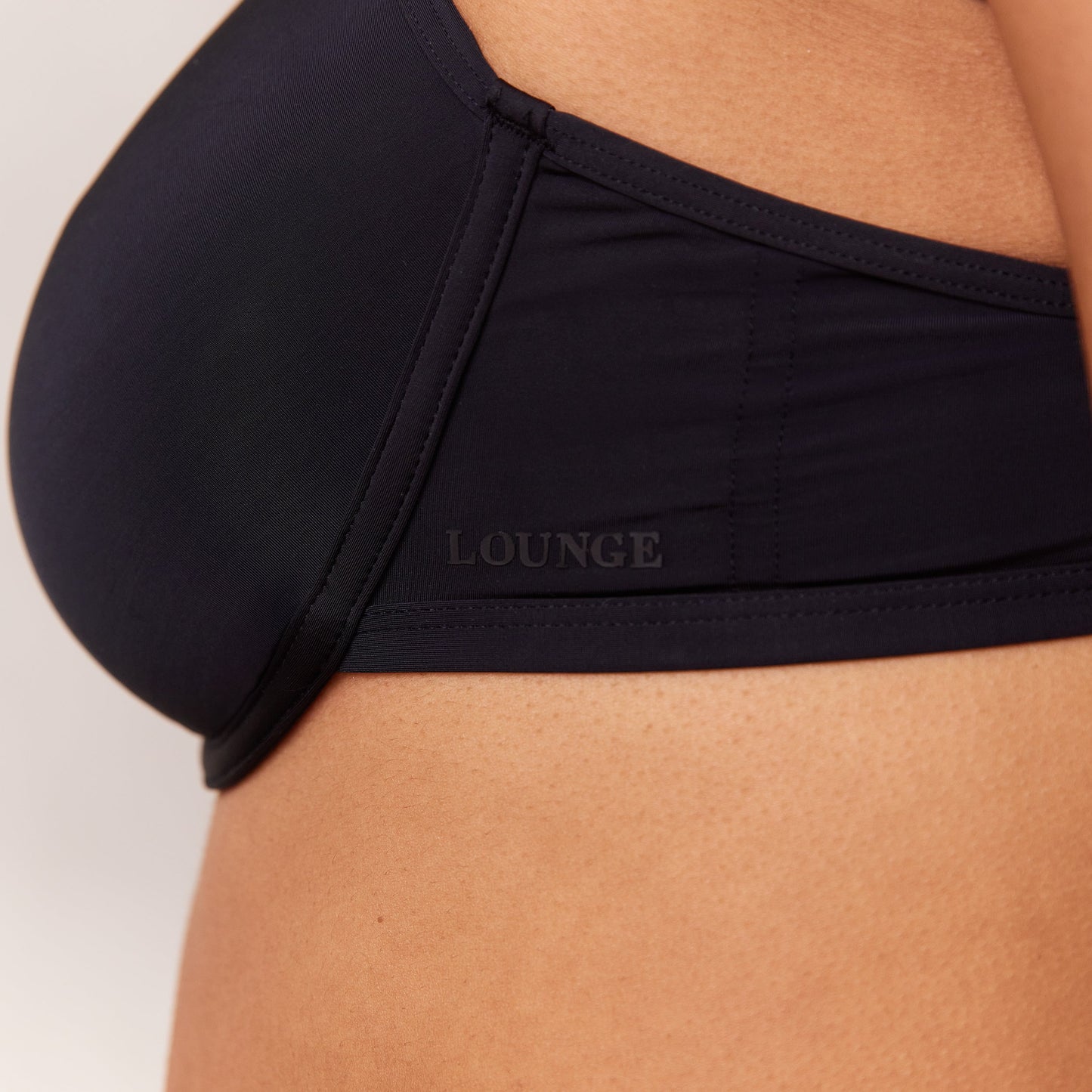 Barely There Plunge-BH - Schwarz