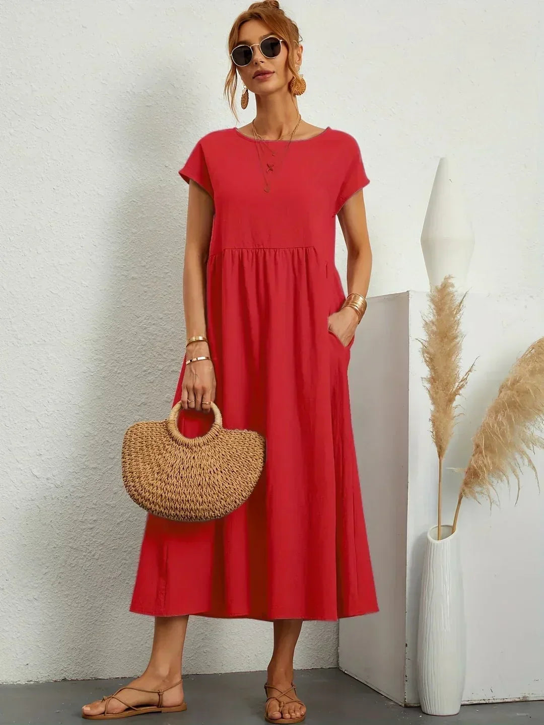 Evi | Fließendes Midikleid zeitlose Eleganz