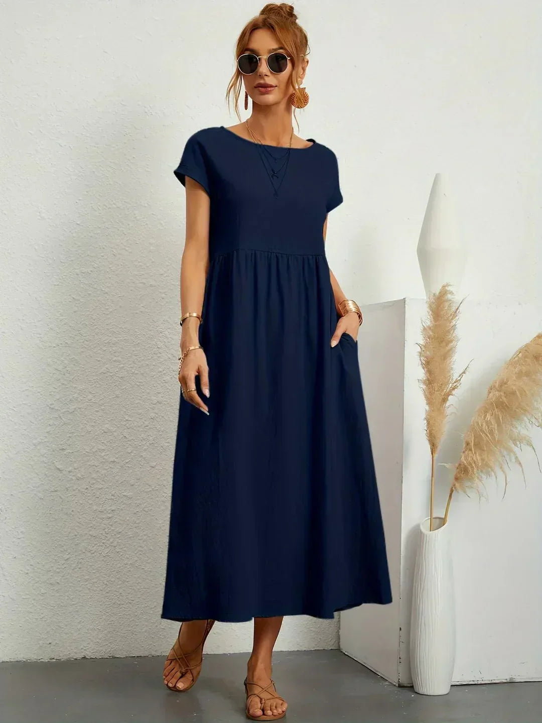 Evi | Fließendes Midikleid zeitlose Eleganz