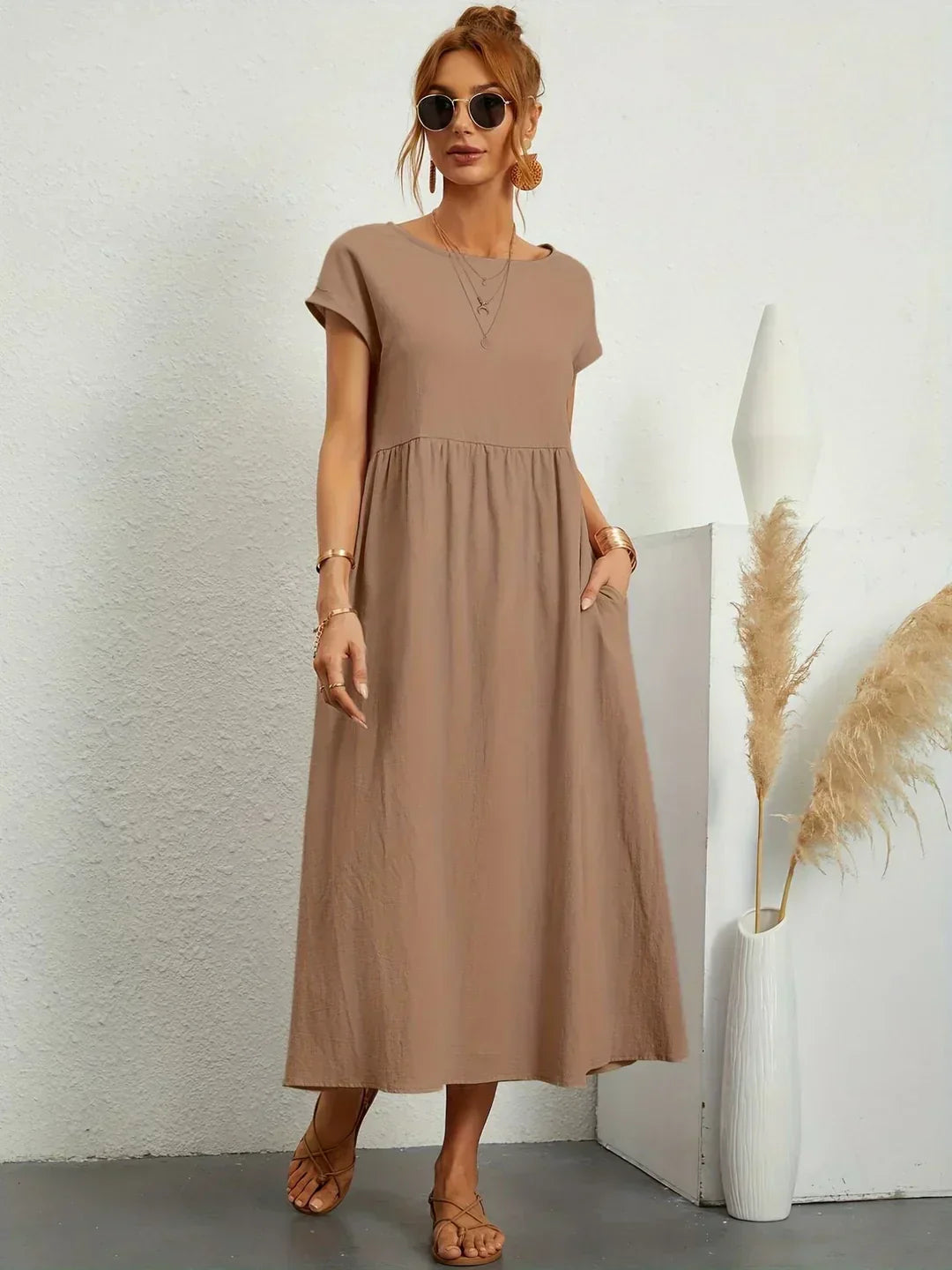 Evi | Fließendes Midikleid zeitlose Eleganz